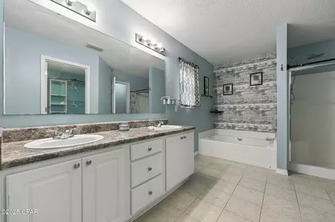 Bath - 336 Egan Dr, Crestview, FL 32536 photo 1 of 3