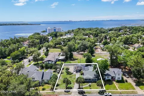 109 Hamilton Ave, Panama City, FL 32401