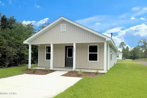 1327 Birwood Dr, Chipley, FL 32428