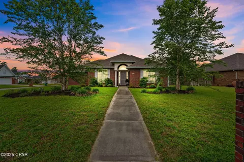 3423 Hillcrest Dr, Panama City, FL 32405