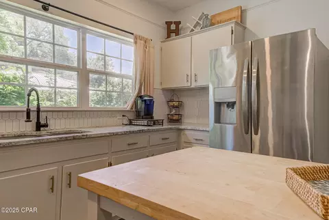 Kitchen - 5138 8th Ave, Malone, FL 32445 photo 4 of 5