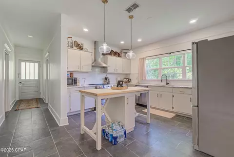 Kitchen - 5138 8th Ave, Malone, FL 32445 photo 1 of 5