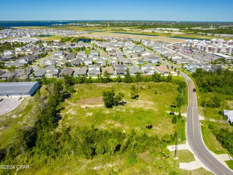 37163712 Airport Rd, Panama City, FL 32405