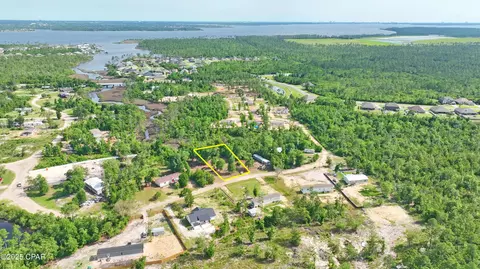 552 Hickory Bluff Dr, Southport, FL 32409