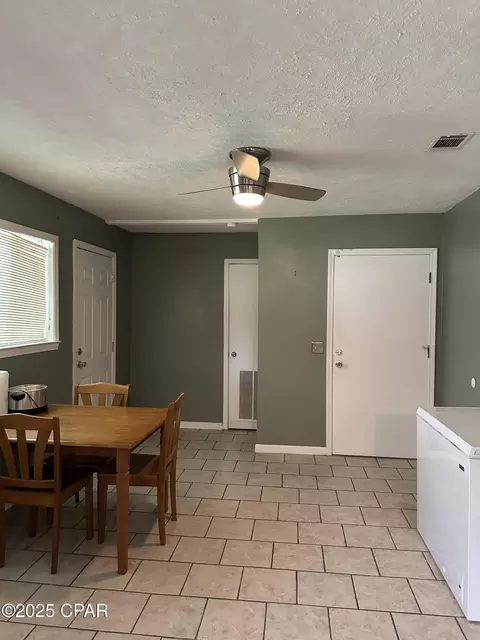 2586 Mckinnon St, Cottondale, FL 32431 photo 6