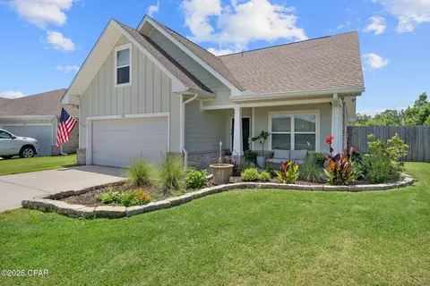 112 Drews Ln, Panama City, FL 32405