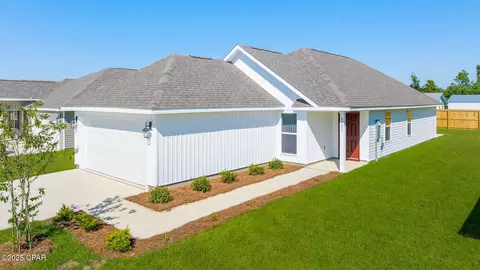 8321 Park Place Dr, Panama City, FL 32404