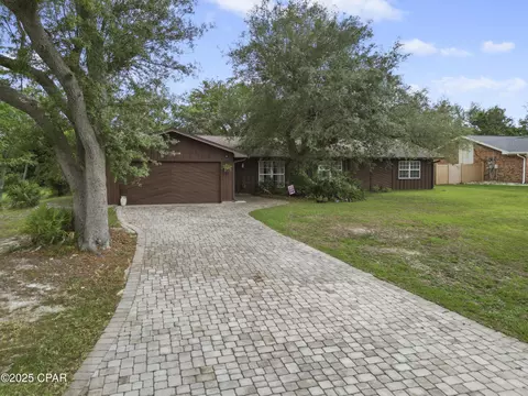 256 Sukoshi Dr, Panama City, FL 32404