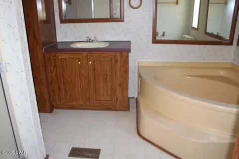 5929 Nichols Rd, Bascom, FL 32423 photo 48
