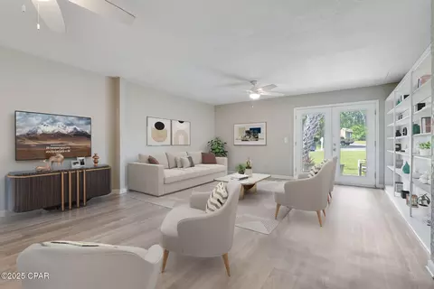 1025 W 19th St #15D, Panama City, FL 32405