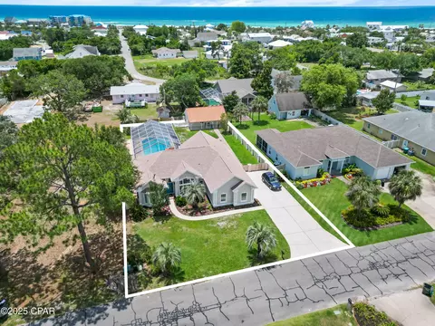 121 Downing St, Panama City Beach, FL 32413