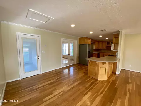 5251 10th St, Malone, FL 32445 photo 6