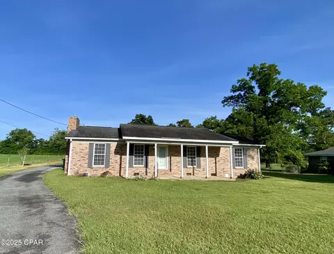 5251 10th St, Malone, FL 32445