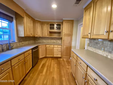 5251 10th St, Malone, FL 32445 photo 11