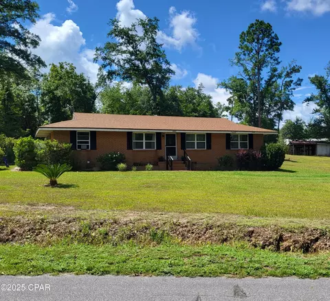 4881 Tall Pine Dr, Marianna, FL 32446