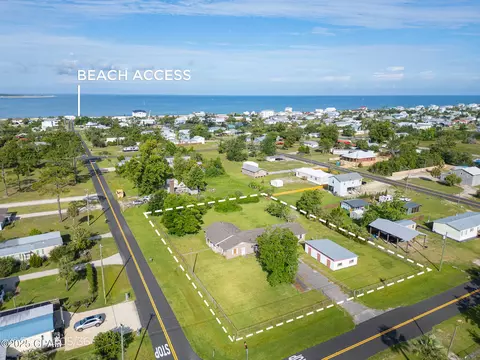 353 Gulf St, Port St Joe, FL 32456