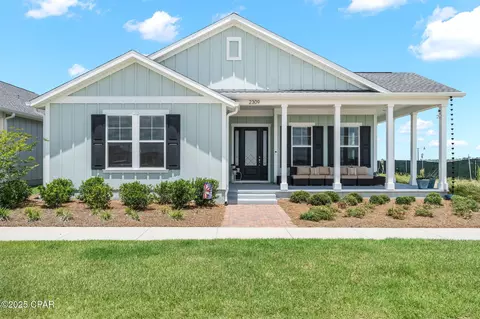 2309 Warbler St, Panama City, FL 32405