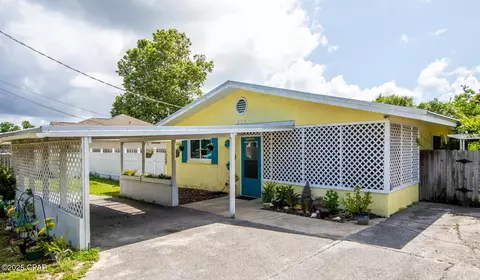 239 Poinsettia Dr, Panama City Beach, FL 32413