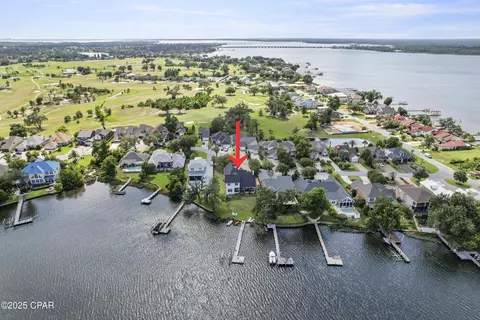 2502 Country Club Dr, Lynn Haven, FL 32444