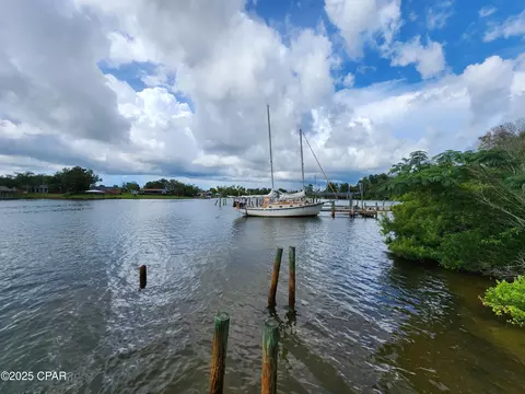 5704 E Hwy 98, Panama City, FL 32404