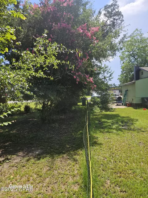 5471 10th St, Malone, FL 32445 photo 8