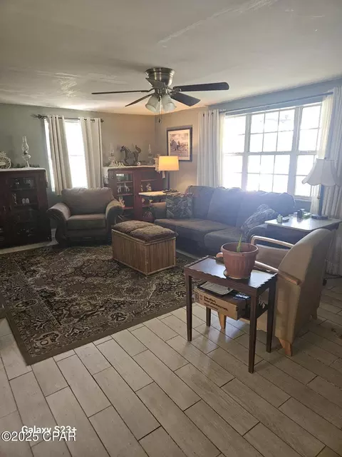 5471 10th St, Malone, FL 32445 photo 9