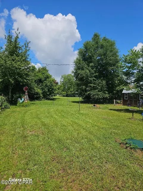 5471 10th St, Malone, FL 32445 photo 2