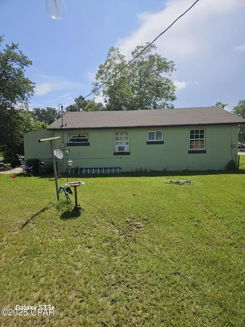 5471 10th St, Malone, FL 32445 photo 6