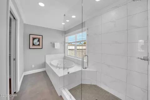 2207 W 33rd St, Panama City, FL 32405