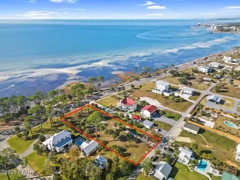 1407 Constitution Dr, Port St Joe, FL 32456