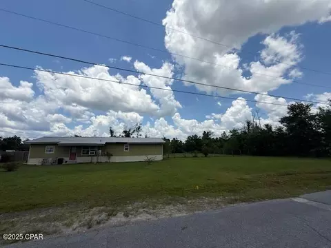 2735 E 12th St, Panama City, FL 32401