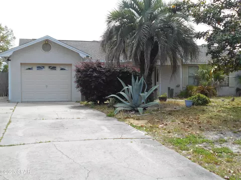 104 Country Pl, Panama City, FL 32408