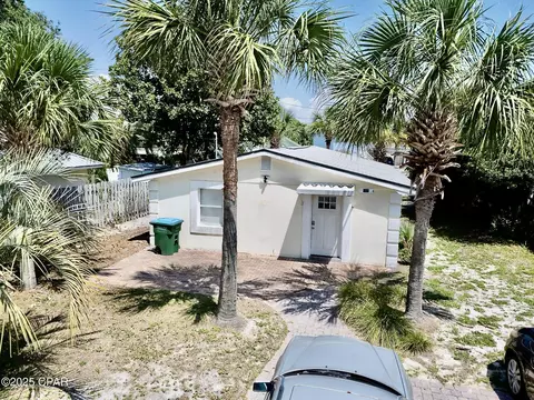 400 Albatross St, Panama City Beach, FL 32413