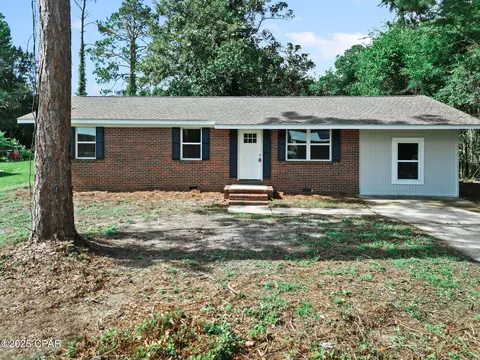 10183 NW 2nd St, Bristol, FL 32321
