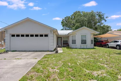 203 N El Centro Blvd, Panama City Beach, FL 32413