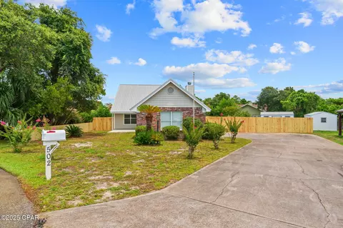 502 Sunshine Ct, Panama City Beach, FL 32413