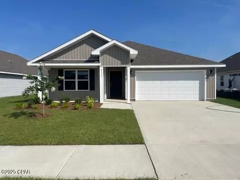 8345 Park Place Dr, Panama City, FL 32404