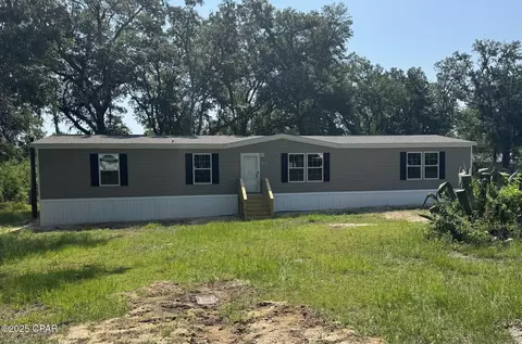 2182 Lovers Ln, Grand Ridge, FL 32442