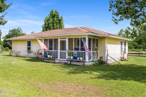 1633 Cox St, Panama City, FL 32409