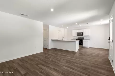 4122 Flint Ave, Chipley, FL 32428 photo 6