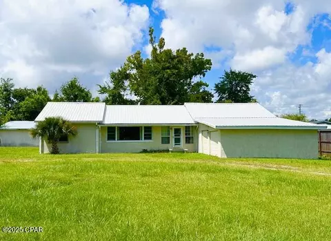 4949 E 2nd St, Panama City, FL 32404