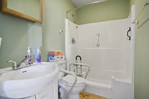 15708 Broad St, Altha, FL 32421 photo 12