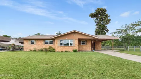 405 Wisconsin Ave, Lynn Haven, FL 32444