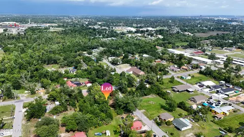 729 E 12th Ct, Panama City, FL 32401