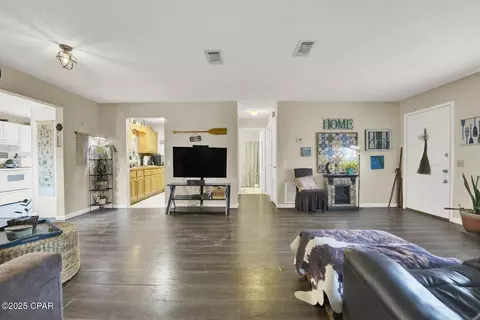 4455 Hancock Ct, Chipley, FL 32428 photo 2