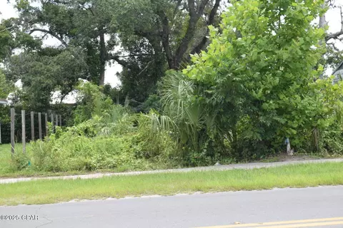 706 School Ave, Panama City, FL 32401