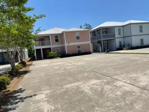 9117 Laird St, Panama City, FL 32408