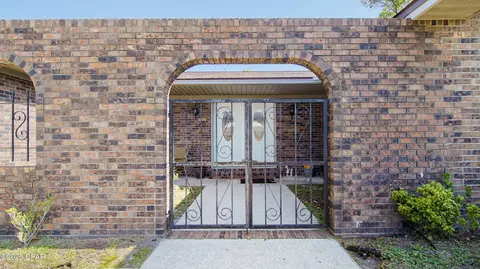 322 Floyd Dr, Lynn Haven, FL 32444