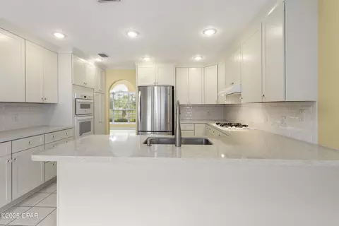 3031 E 12th St, Lynn Haven, FL 32444