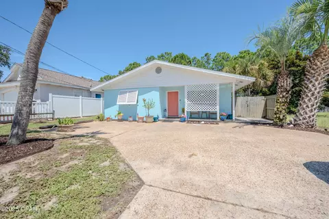 261 Poinsettia Dr, Panama City Beach, FL 32413